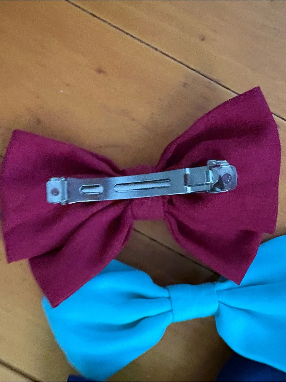 Bow barrettes